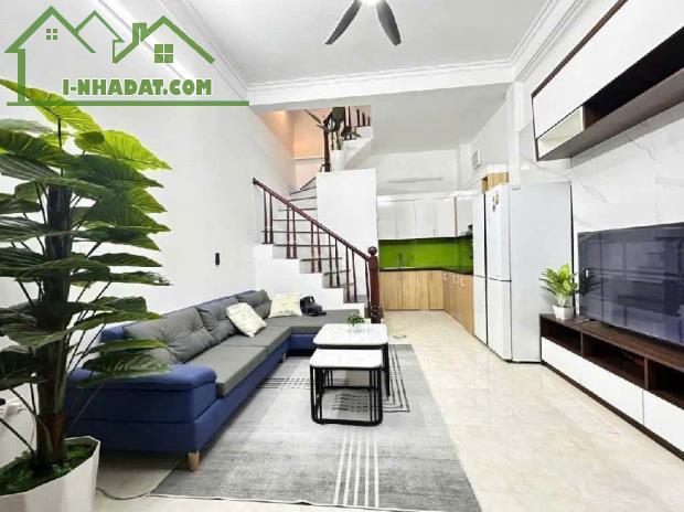 SIÊU PHẨM CÁCH MẶT PHỐ CẦU GIẤY 10M - 30M2- NHÀ ĐẸP Ở NGAY - MẶT TIỀN ĐẸP- FULL NỘI THẤT