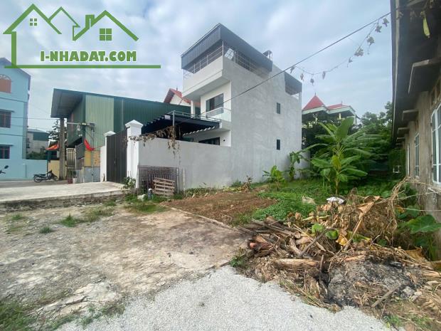 Bán đất Bùi Xá Tam Hưng Thanh Oai, View sân bóng, 2 ngõ vào, Thoáng vĩnh viễn