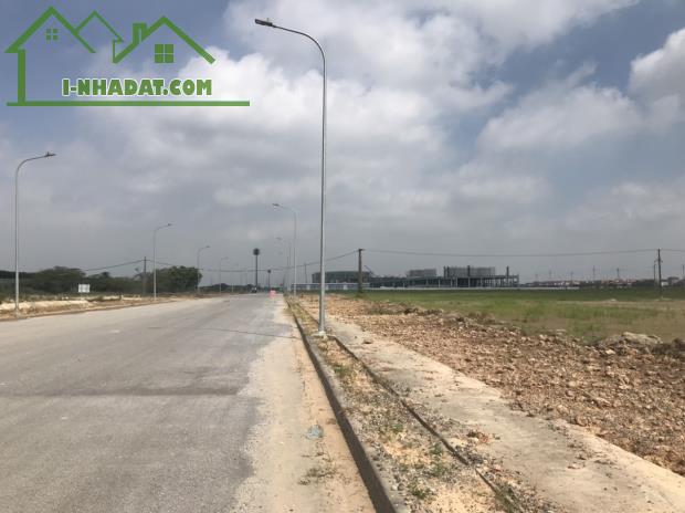 Chuyển nhượng  14.000m2 khu công nghiệp Vsip Lạng Sơn, đất trả tiền 1 lần.
