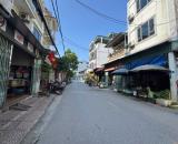 Nhà đẹp đường to kinh doanh tốt Phố Hoa Lâm DT 40m2 . Giá 15.9 tỷ