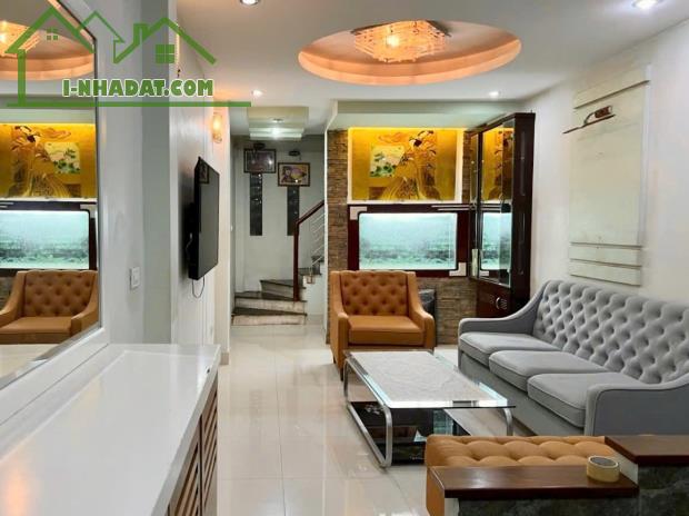 Cho thuê nhà phố Văn Cao-Ba Đình 30m2, 6T, 4 ngủ, full đồ, 15 triệu