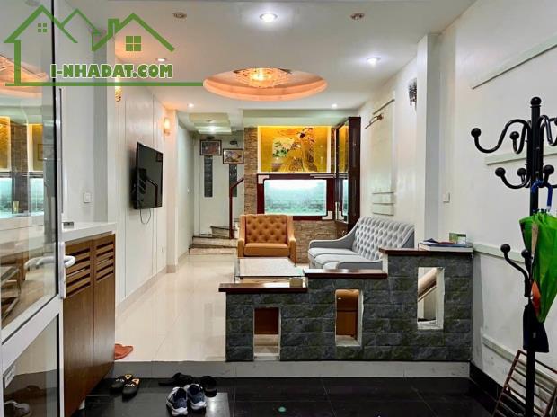 Cho thuê nhà phố Văn Cao-Ba Đình 30m2, 6T, 4 ngủ, full đồ, 15 triệu - 5