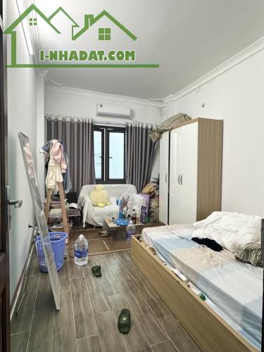 Nhà Phú Mỹ 42m² x5T yên tĩnh thoáng mát, ở ngay – giá chỉ 9,6 tỷ