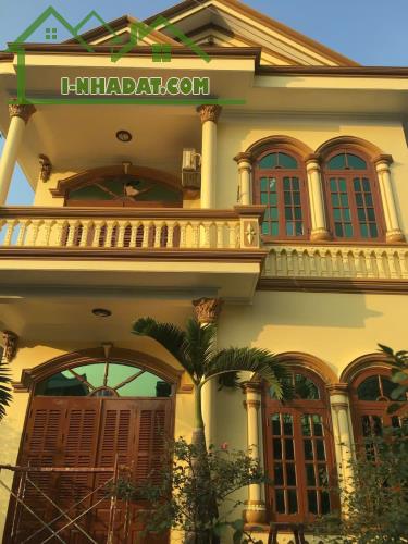 Chính chủ bán biệt thự sân vườn, logoc 200m2, Hạ Long, Quảng Ninh