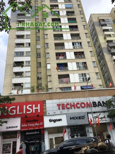 Bán Ki-ốt mặt phố Phạm Ngọc Thạch, Đống Đa. 48,5 m2. Vỉa hè rộng KD sầm uất. Sổ lâu dài.