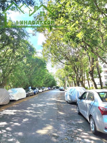 Bán Biệt Thự Khu Tấn Trường, 200m2, 4 Tầng, Thang Máy, Chỉ 27 Tỷ, Quận 7 - 1