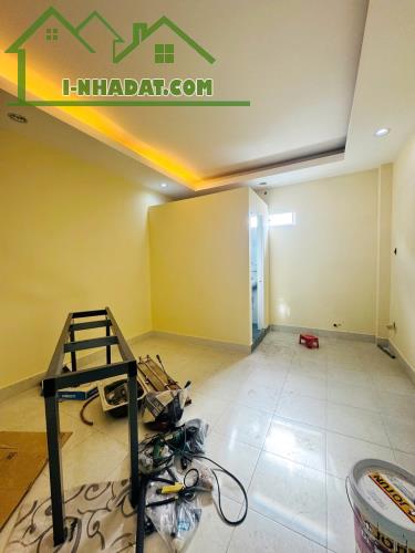 Cho thuê nhà đẹp 2 lầu hẻm 458 Huỳnh Tấn Phát, Bình Thuận, Quận 7 - 3