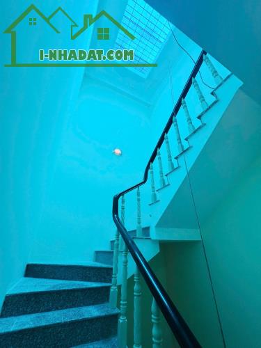 Cho thuê nhà đẹp 2 lầu hẻm 458 Huỳnh Tấn Phát, Bình Thuận, Quận 7 - 4