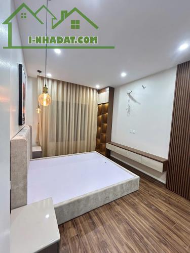 BÁN NHÀ MẶT PHỐ HOA BẰNG, CẦU GIẤY - 62M x 7T THANG MÁY - VỈA HÈ RỘNG - KINH DOANH - GIÁ - 3