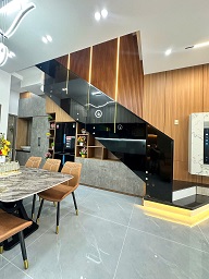 Nhà 3 tầng Đẹp lung linh, mặt tiền đường Hoà Minh - 2