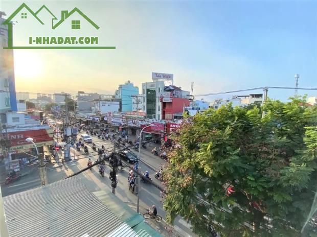 Cho thuê nhà 3 lầu mặt tiền kinh doanh sầm uất Nguyễn Thị Thập, Quận 7 - 5