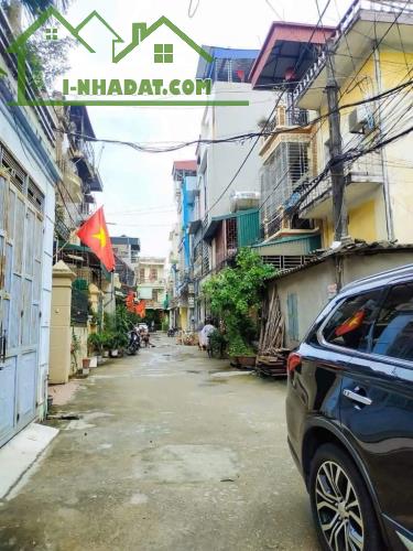 ĐÔNG NGẠC - BẮC TỪ LIÊM Lô góc 3 thoáng - ô tô chạy vòng vòng quanh - đỗ cửa vào nhà - 1