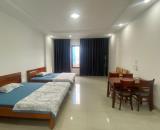 Cho thuê cân hộ có bếp khép kín rộng đẹp dt 50m full nội thất ngay Dã Tượng cách biển 100m