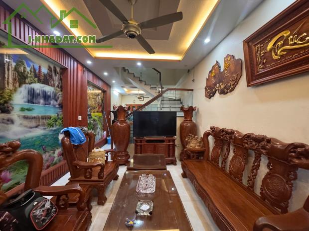 BÁN NHÀ 3 TẦNG ĐỘC LẬP ĐƯỜNG ĐÀ NẴNG – TRUNG TÂM THÀNH PHỐ - 5