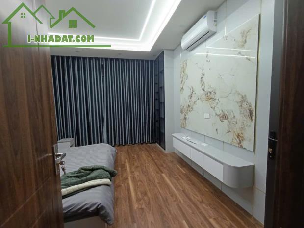 Bán nhà Hồ Tùng Mậu 32m2, 5T, mt5m,  8.7 Tỷ, Cầu Giấy, gần phố, ngõ nông, thoáng.