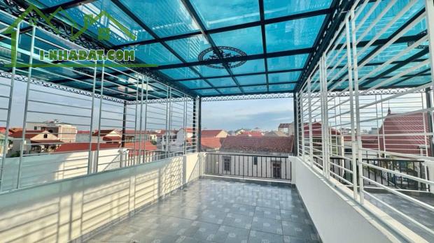 Morning đỗ cửa – nhà 47m x 4T Thị Trấn Phùng – gần quốc lộ 32 – giá chỉ 4,7 tỷ - 5