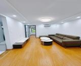 Hiếm, căn hộ TT 5 phòng ngủ, 110m2, chỉ 5,8 tỷ phố VIP Thành Công, Ba Đình