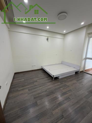 Bán Chung Cư N09B2  - PHỐ THÀNH THÁI - 3NGU2WC 126m - 3