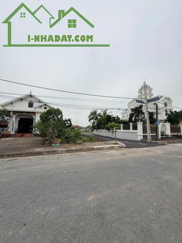 Cần bán đất ven biển 100m trục chính ra biển chỉ 50m - 4