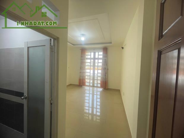 Cho thuê phòng có ban công gần ĐH Luật TP.HCM – Hiệp Bình, Thủ Đức