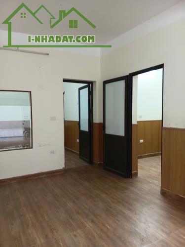 Cho thuê nhà tập thể tầng 1 khu Phương Mai, Kim Liên, Đống Đa, 2 mặt tiền kinh doanh - 3