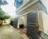 Nhà 3 tầng Đặng Xá ngay hồ đièu hoà giá tốt