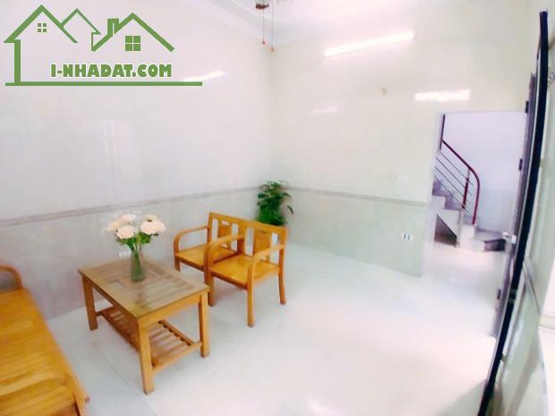 nhà mái bằng Thiên lôi - lê chân