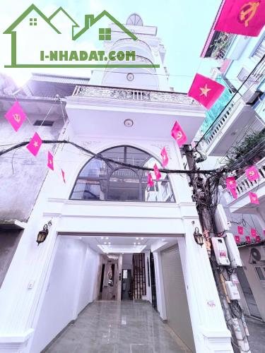 siêu phẩm nhà 7 tầng  thang máy có gara ô tô