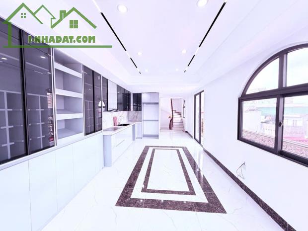 siêu phẩm nhà 7 tầng  thang máy có gara ô tô - 1