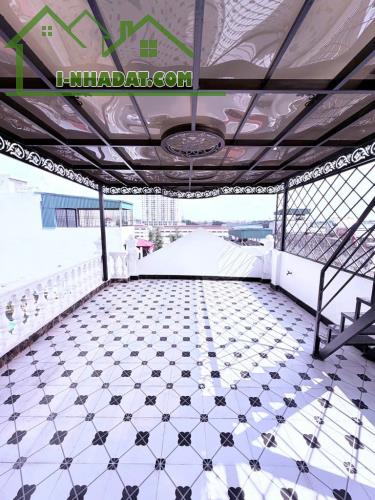 siêu phẩm nhà 7 tầng  thang máy có gara ô tô - 2