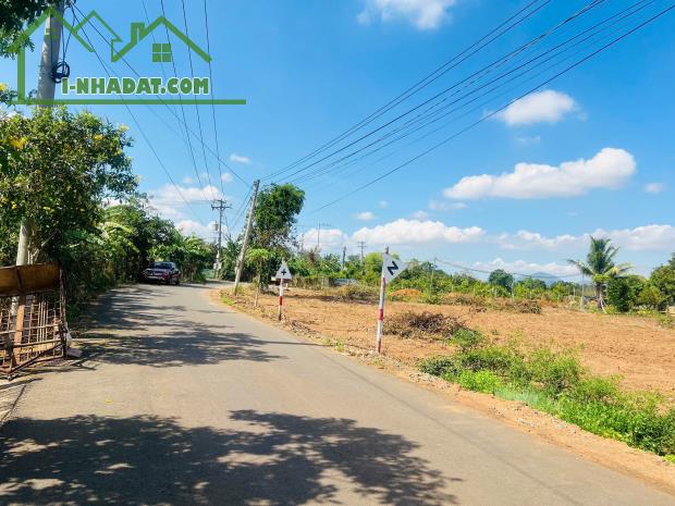 1 lô duy nhất 2 mặt tiền láng lớn khu dân cư giá bèo nhèo luôn nha . - 2