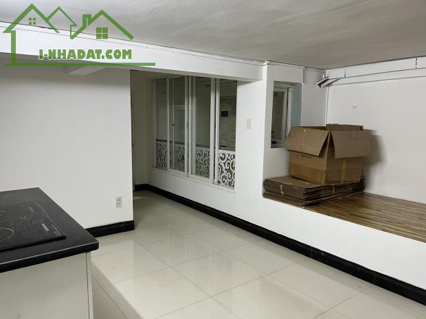 Bán nhà vị trí đẹp 4.5 x 16m Nguyễn Trãi Bến Thành TP.HCM - 1