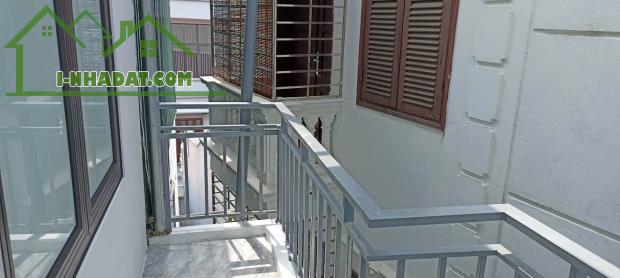 Cho thuê nhà HGĐ, 33m2, 4T, mt4m, 3N, khép kín, Ngọc Hà, Ba Đình, 14tr. - 3