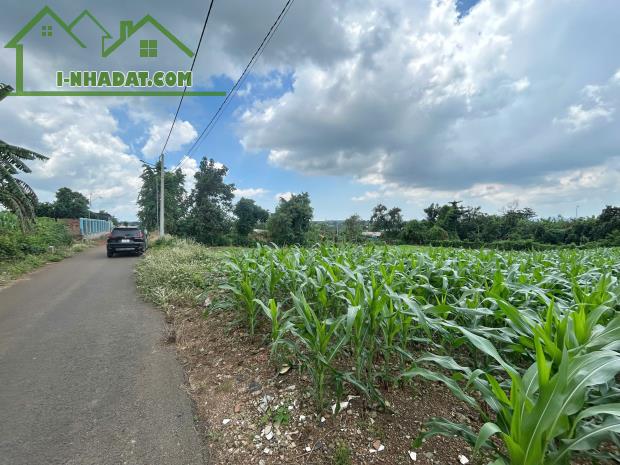 Em bán gấp giá rẻ lô đất chính chủ DT: 660m2 - 100tc nằm tại Nghĩa Thành, huyện Châu Đức ( - 3