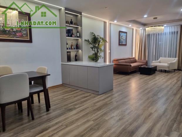 17.11.25.2 Bán 4 ngủ Ngoại giao đoàn, dt127m2, full đồ mới tinh từ châu âu, giá rẻ nhất