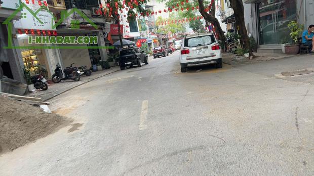 HIẾM LẮM, HƠN 7 TỶ NHÀ DÂN XÂY PHỐ ÁI MỘ 35M, 5T, CÁCH 1 NHÀ RA Ô TÔ TRÁNH, DÂN TRÍ CAO. - 1