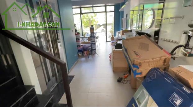 CHO THUÊ TẦNG 1 SHOPHOUSE HOÀN THIỆN – 2 MẶT TIỀN - 3