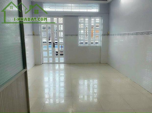 Cho thuê nhà mặt tiền phạm ngũ lão gần công viên hùng vương giá 13 triệu - 1