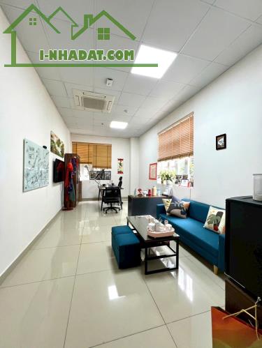 Toà nhà 7 Tầng DT 1678 M Lê Thánh Tông Ngô Quyền HP - 2