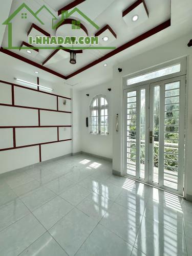 Cho thuê nhà trục chính hẻm trần hoàng na gần cv lưu hữu phước 6 triệu - 4