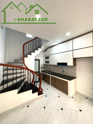 Nhà đẹp nội thất hiện đại giá rẻ cạnh mặt phố Kiên Thành DT 31m2 . Giá 5.6 tỷ