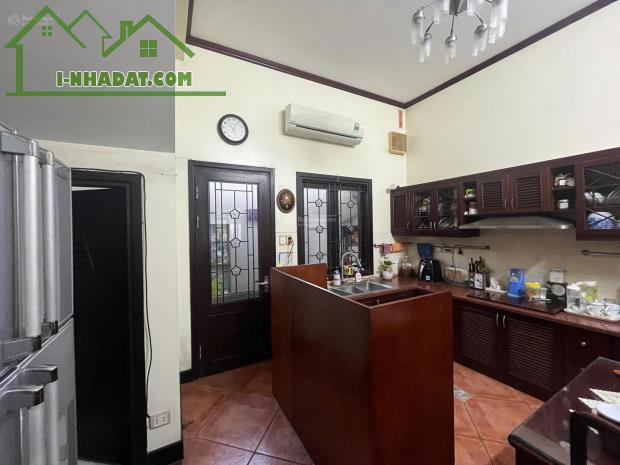 Cho thuê nhà ô tô-vp-kd Giảng Võ, Ba Đình, 65m2, 4 tầng, 5 ngủ, 35tr