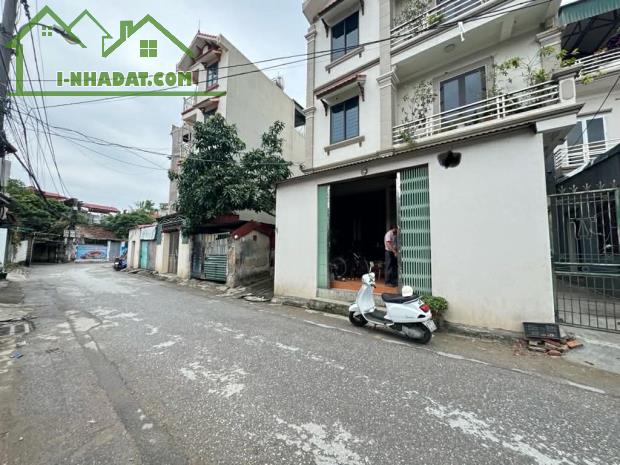 bán nhà Thạch Bàn, ôtô tránh, ngõ thông, cách đường 5A khoảng 3 phút lái xe