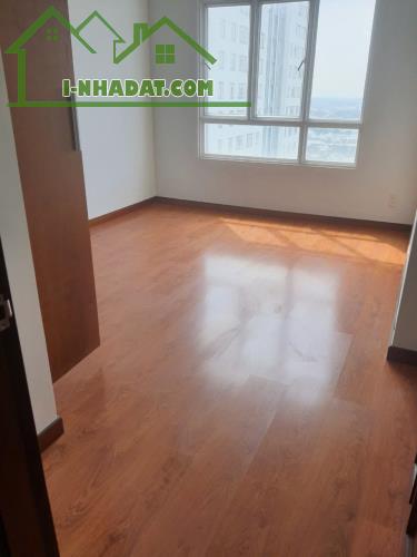 Bán căn hộ chung cư Giai Việt 854 Tạ Quang Bửu, Quận 8.