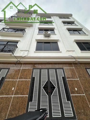 5 tầng kiên cố, ô tô tránh gần – sát Vin Đan Phượng – dt 40m – 4,5 tỷ