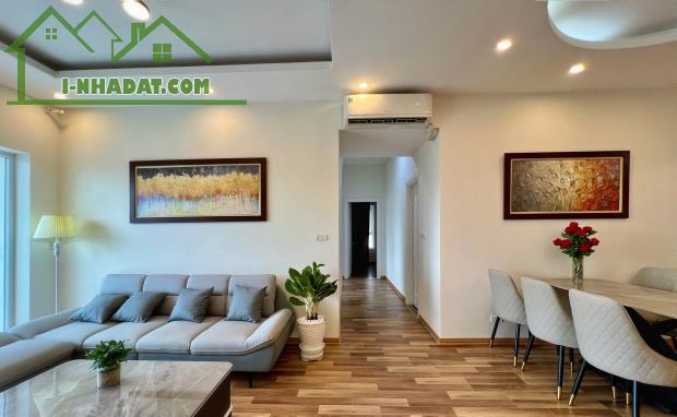 Bán chung cư Yên Hòa, 120m2, 3pn, 8,5 tỷ - 0975118822.