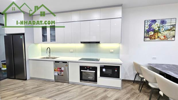 20.11.25.1 Bán 3 ngủ Trung Hòa - Hoàng Đạo Thúy, dt120m2, nội thất mới tinh nhập khẩu - 1