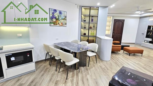 20.11.25.1 Bán 3 ngủ Trung Hòa - Hoàng Đạo Thúy, dt120m2, nội thất mới tinh nhập khẩu - 3