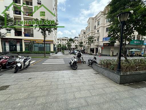 CHO THUÊ SHOPHOUSE MẶT TIỀN NGÃ BA – CITYLAND PARK HILLS, GÒ VẤP