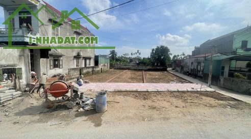 BÁN GẤP LÔ ĐẤT MẶT TIỀN – TRUNG TÂM THỊ TRẤN BẾN LỨC, LONG AN